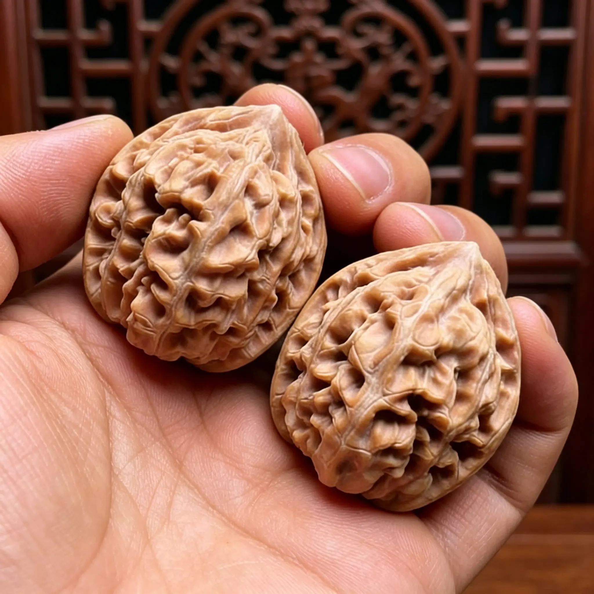 Natural Walnut Wood Hand Massage Balls - Set of 2 Symmetric Pair, Stress Relief Toy for Hand Flex Roll, Moderate-Weight Chinese Collectible, Handheld Sensory Plaything, Ideal Daily Care Gift