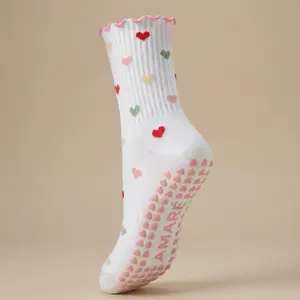 Colorful Hearts Grip socks Soft Stretchy Secure for Pilates Yoga Size 6-9 Comfy Fit Sports Stockings