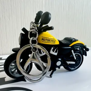 Chic Mini Bike Keyring - A Lifelike Motorcycle Replica Featuring Intricate "Motorcycle" Details, Great for Car Keys And Other Accessories, Making It a Perfect Present for Bike Lovers, Keychain Accessory |     Authentic Motorcycle Design |     Metallic Fin