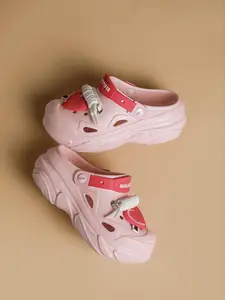 Women's Cute Heart Decorated Clogs, Casual Comfortable Breathable Clogs, Fashionable Shoes for Outdoor Beach Vacation