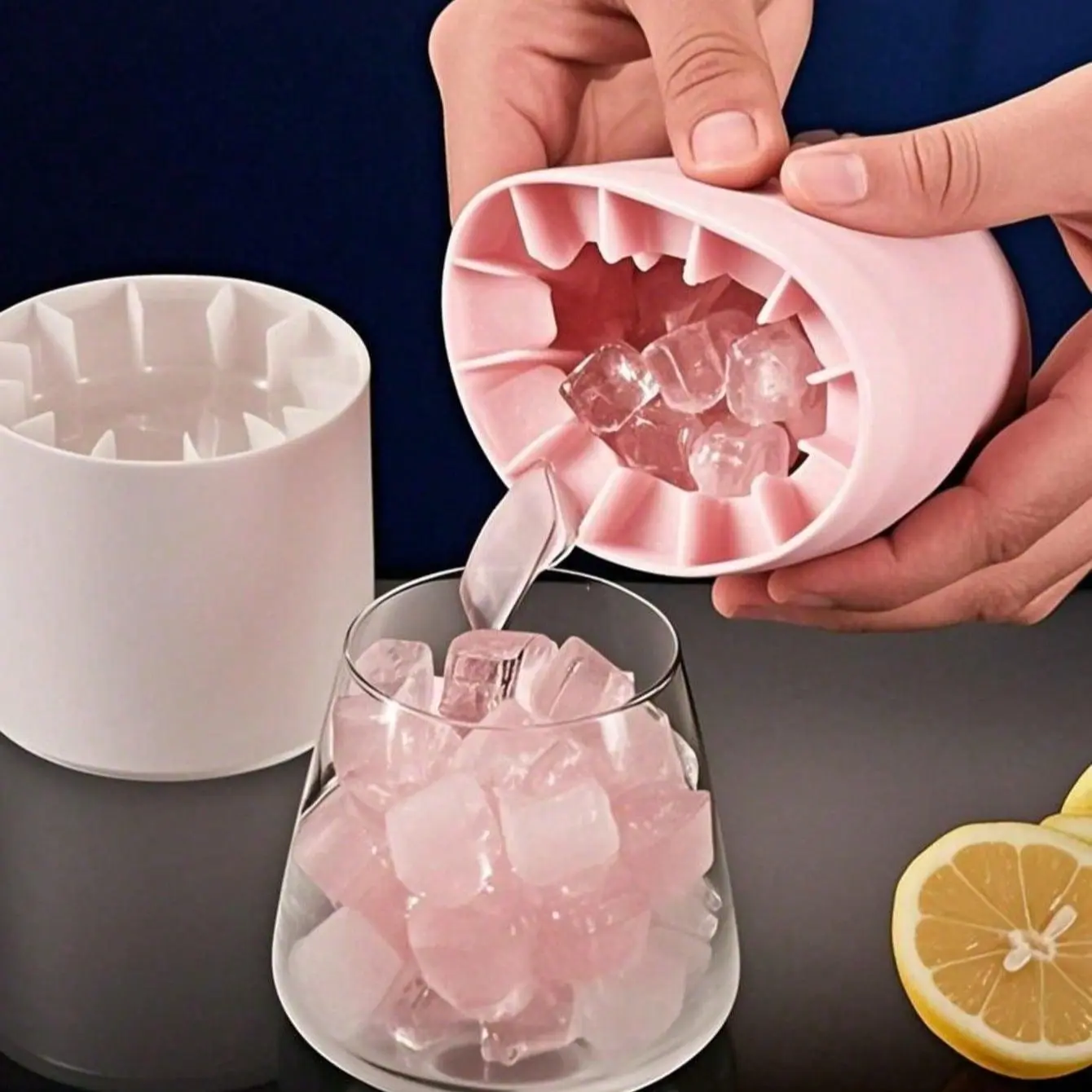 1 Silicone Portable Ice Tray Mold, Cylindrical 3D Ice Making Grinding Tool, Easy To Demold Silicone Ice Tray, Suitable For Homes, Bars, Clubs, Reusable Ice Makers, Kitchen Utensils, And Kitchen Accessories, A Must-Have For Holidays