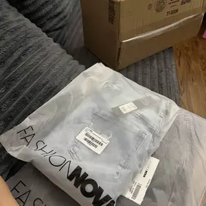 review image 0