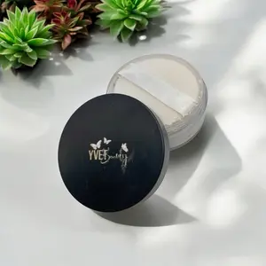 Yvet Beauty Setting Powder - Compact Makeup Product with Black Lid and White Interior for Essential Setting Needs