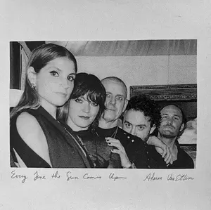 Sharon Van Etten -  Every Time The Sun Comes Up - Limited Black 7-Inch Vinyl [Import] [7"]