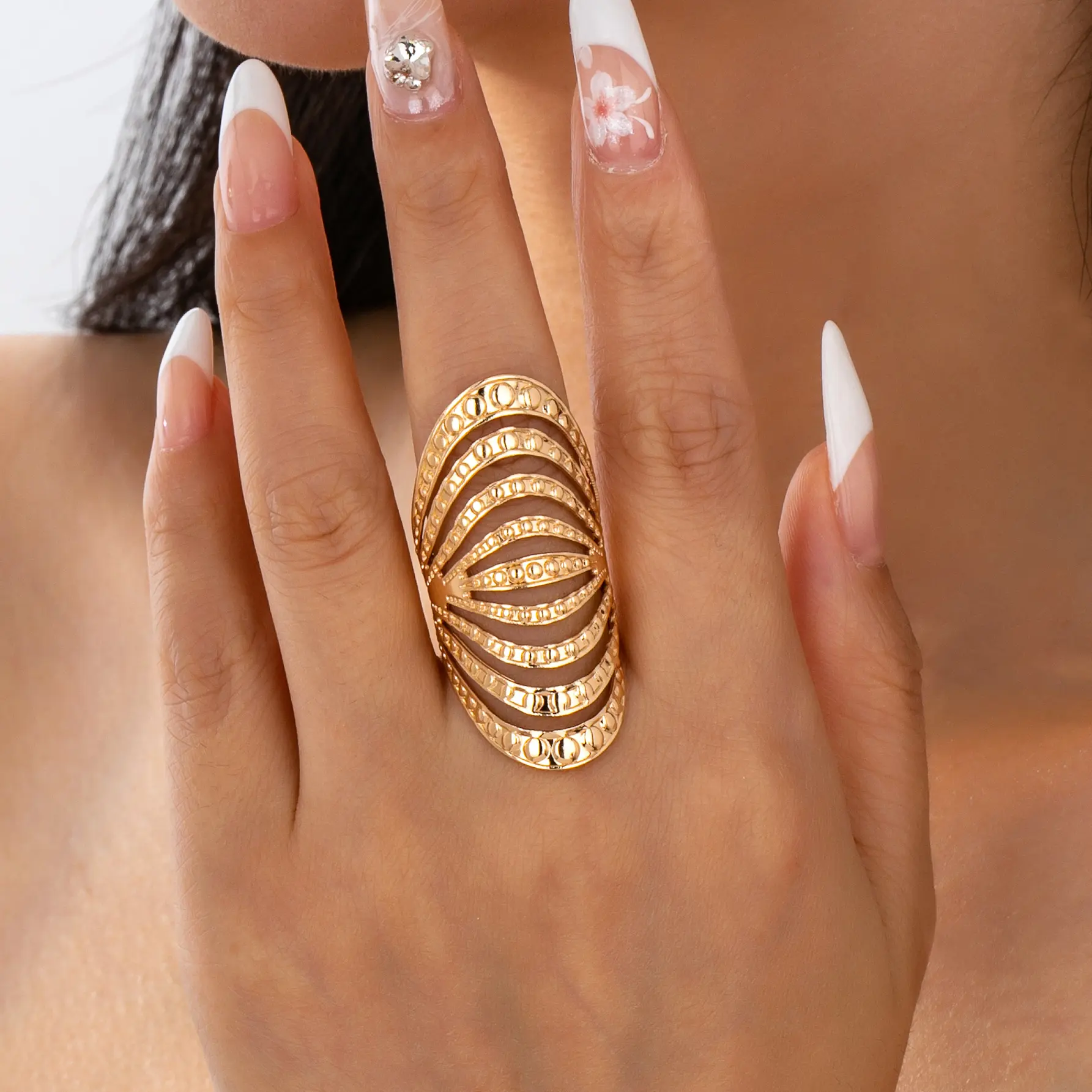 Asymmetric Statement Ring for Women, Bold Geometric Alloy Metal Design, Large Glamorous Jewelry for Party and Everyday Wear, Asymmetric Ring, Large Size, Bold Easy Rings
