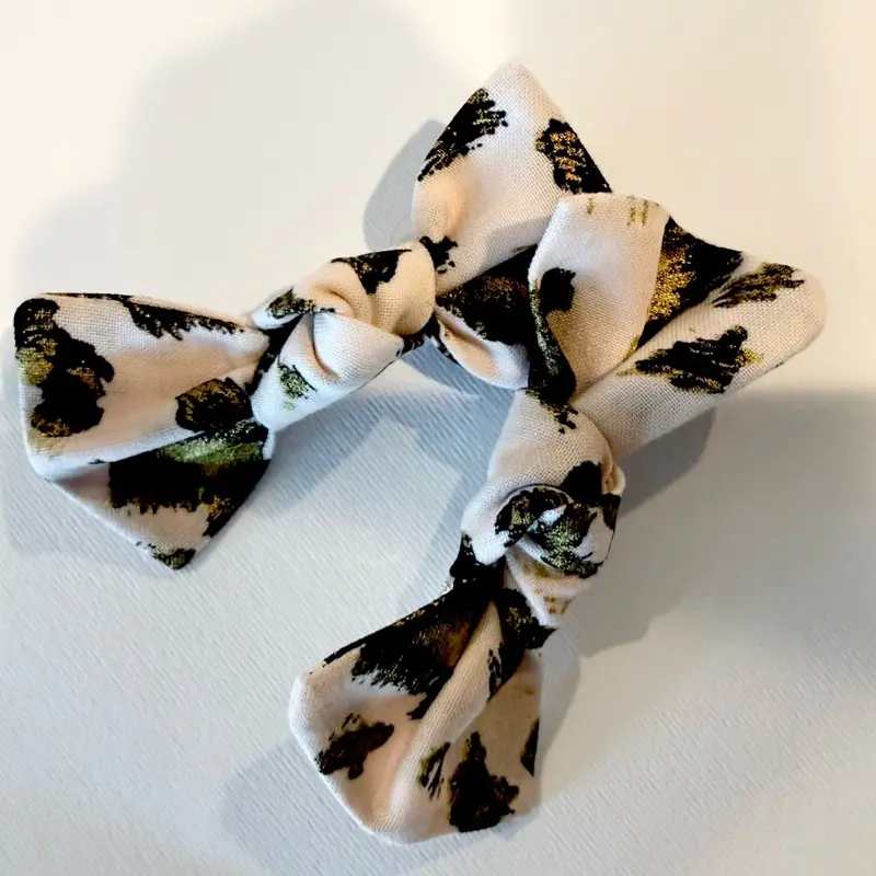 KITTY in Knots-Handmade Knottie Ties KITTY in Knots-Handmade Knottie Ties
