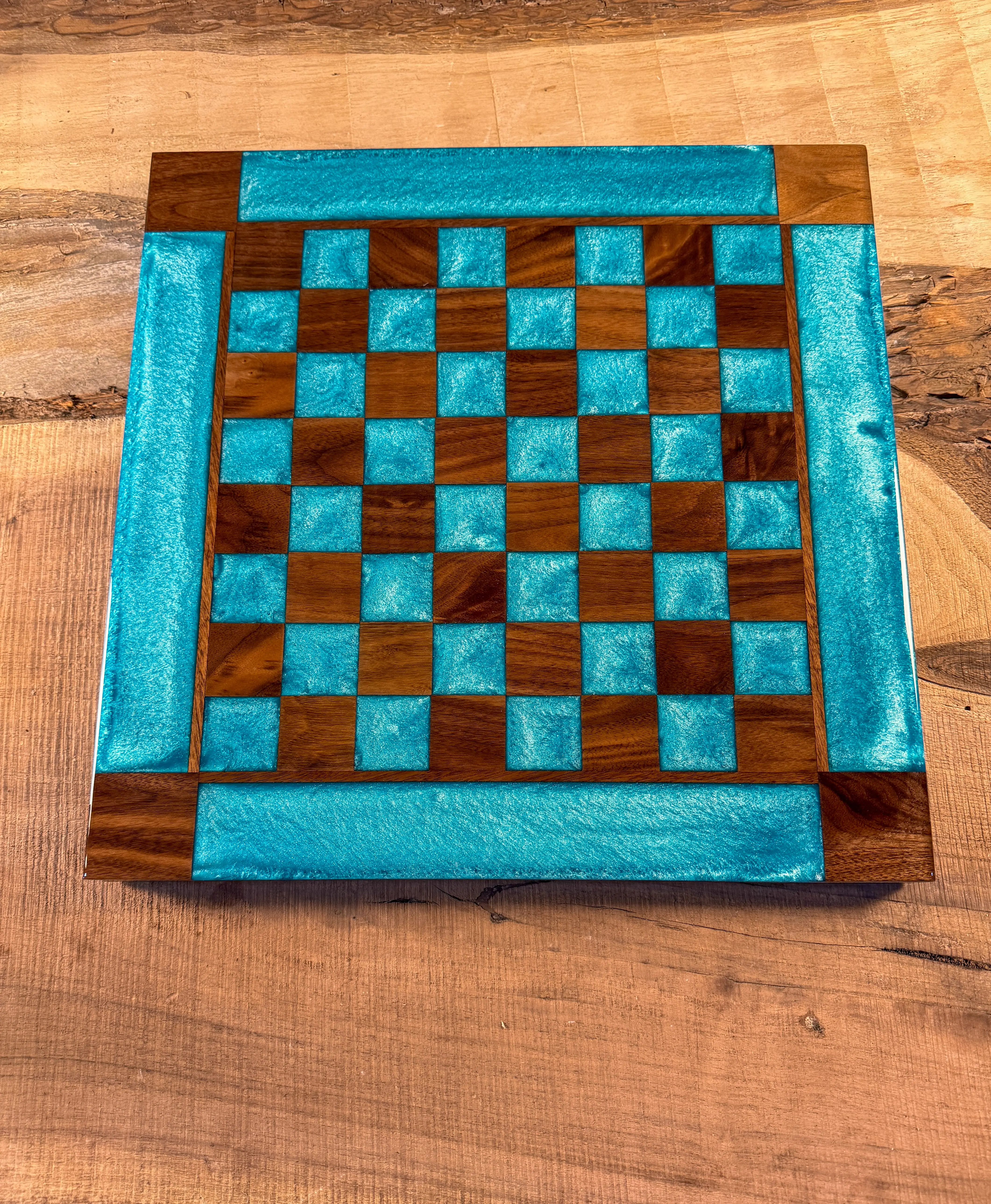 Turquoise Diamond Black Walnut Chess Board (Chess Set Included) Turquoise Diamond Black Walnut Chess Board (Chess Set Included)