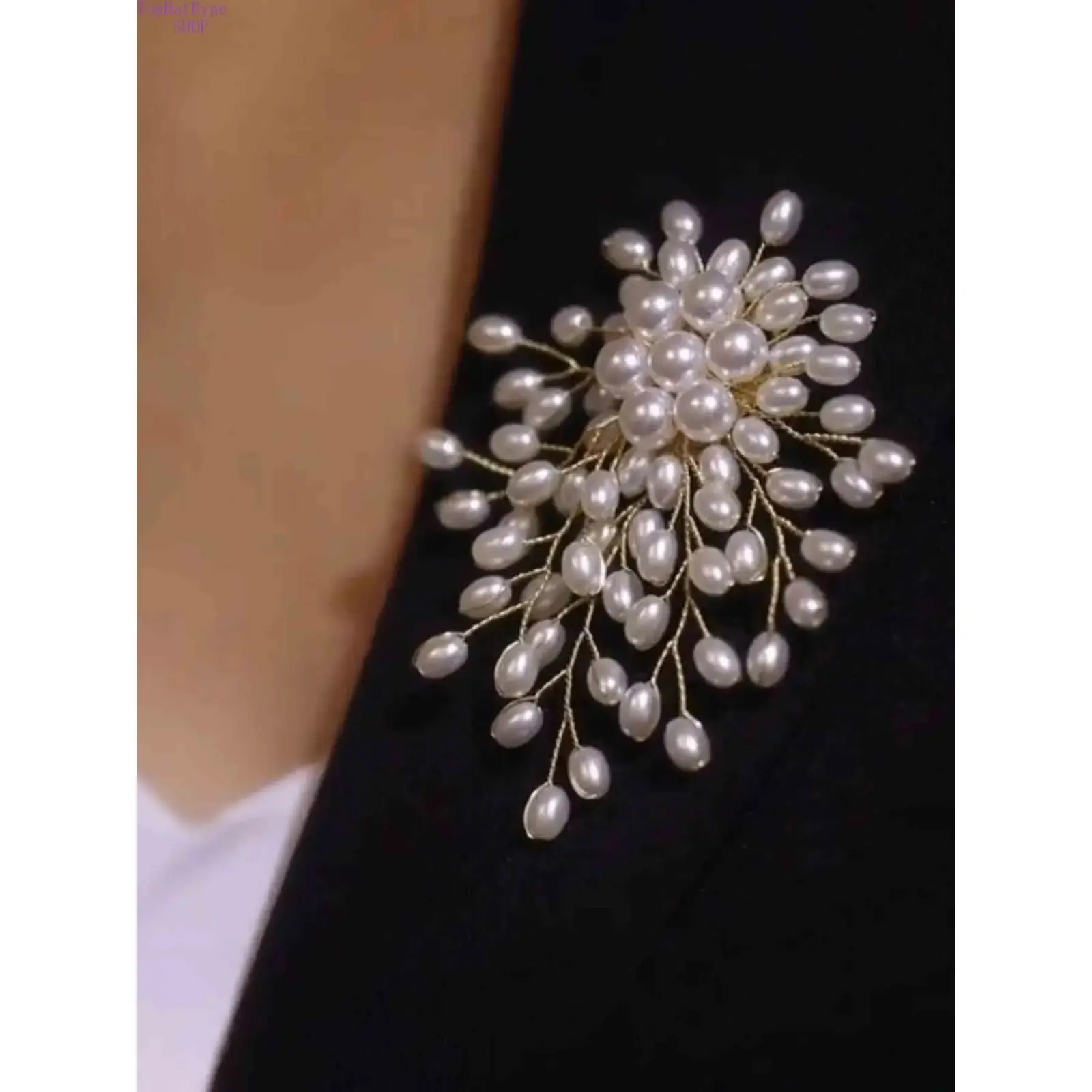 Vintage Firework Statement Brooch with Pearl Accents, Elegant Metal Lapel Pin for Unisex Daily Wear, Luxury Wedding Accessory, Luxury Gifts, All-Seasons, Easy Clip, Metal Coating