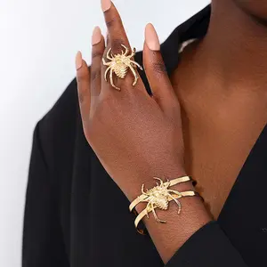 Dark and domineering creative punk spider open bracelet ring simple niche retro jewelry set