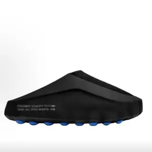 Style Black Stylish Comfortable Slip-On Slippers Unisex