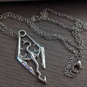 Vintage Dragon Viking Necklace, Gothic jewelry, Skyrim, games, Silver Pterosaurs, prismatic pendants, Dragon accessory, For Man