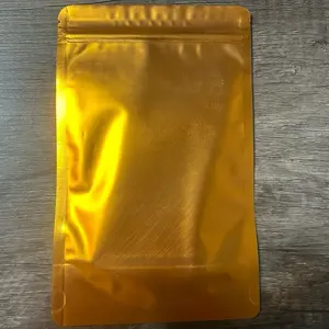 Sports.cards12 sealed football card bag (1 CARD)