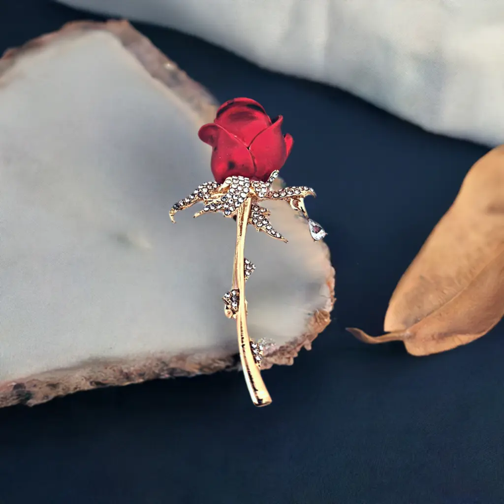Exquisite Red Rose Brooch Rhinestones Collar Lapel Pin