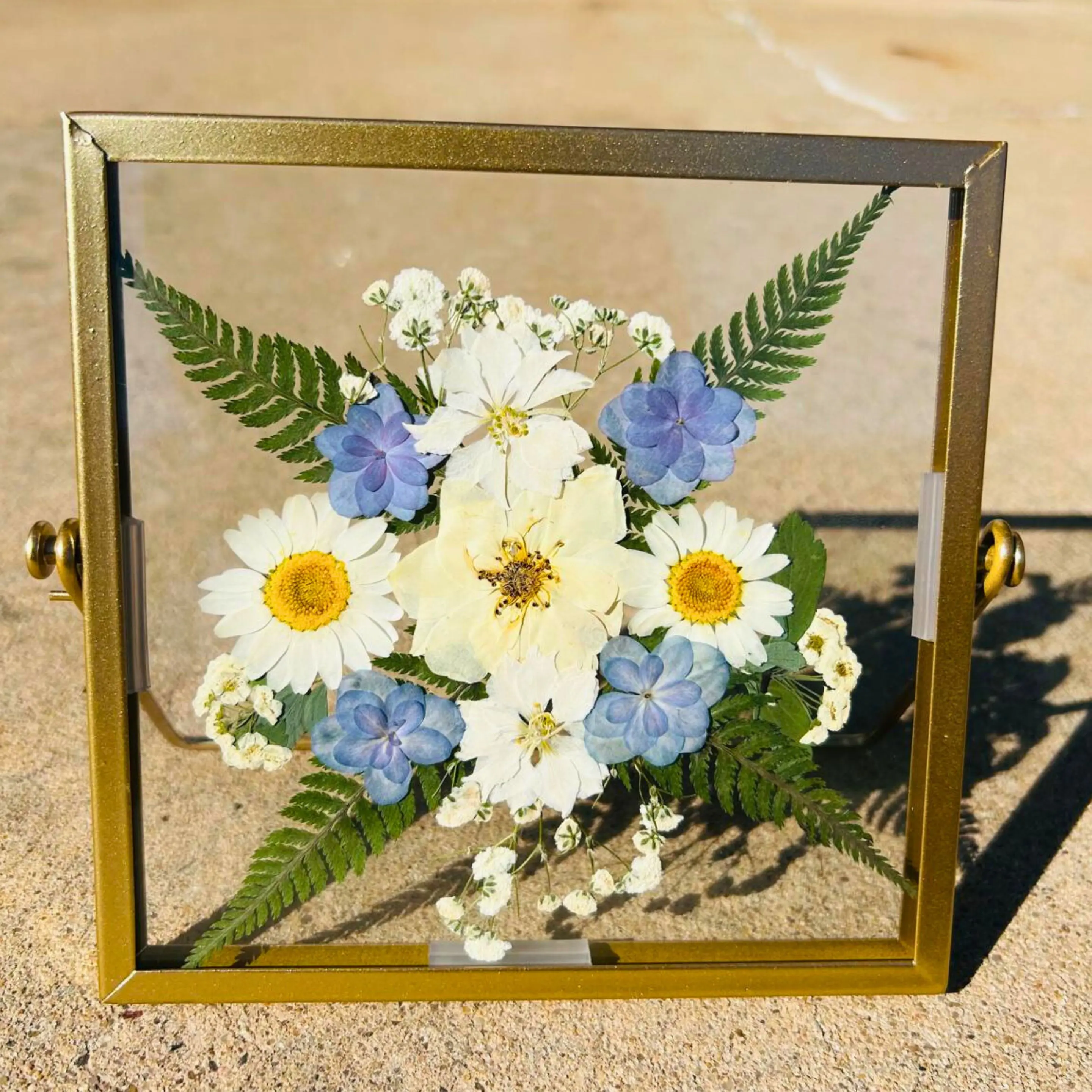 Custom Family Birth Month Flower Bouquet - Pressed Flower Frame - Birth Flower Gift - Birthday Gift - Personalized Christmas Gift - Gift for Mom - Gift for Her - Personalized Decor