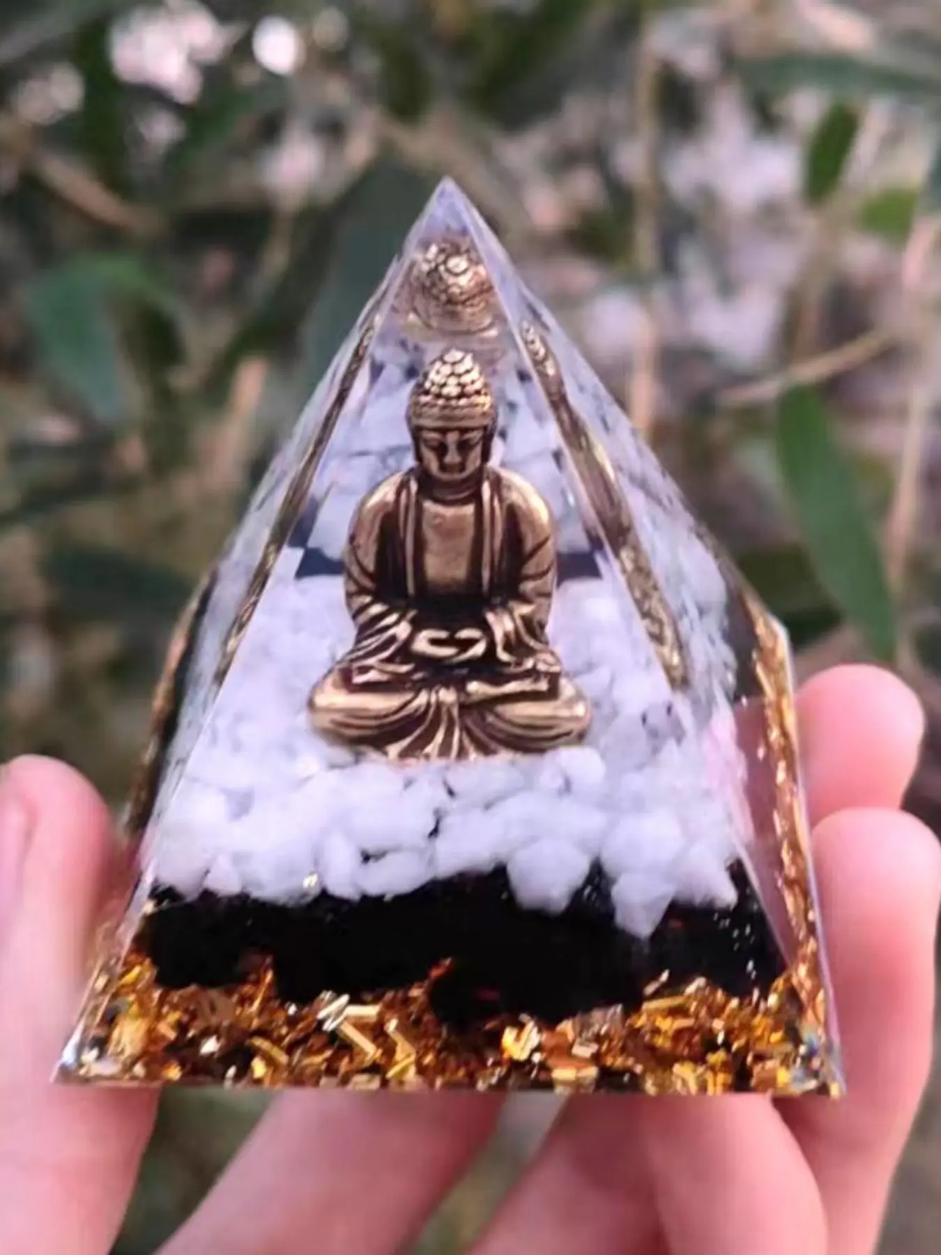 Pyramid Crystal Decorative Buddha Statue Resin Crushed Stones, Pyramid Crystal Buddha Figurine, Desktop Handmade Decoration, Religious Home Decor, Religious Decorations, Religious Ornaments, Spiritual Decor