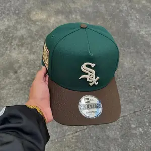 New Era MLB 59FIFTY Fitted Cap Inspired by NY Yankees and LA Dodgers Heritage | Premium 9FIFTY Snapback 9FORTY Adjustable Curved Brim Hat | Unisex Streetwear Gorras Sombreros | Collector Style Headwear for Urban Sports Enthusiasts