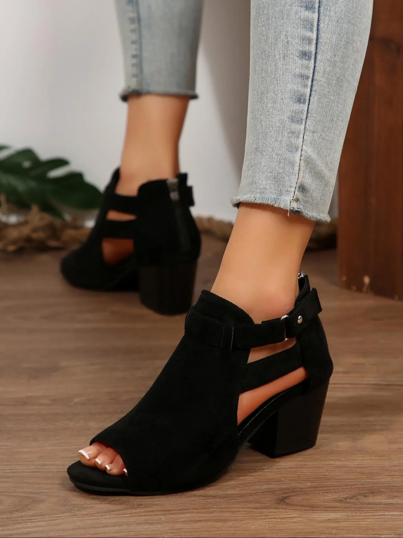 Women's Fashionable Solid Color Ankle Strap Block Heel Strapy Sandals, Casual Versatile Boho Style Sandals for Summer, Lightweight Breathable Comfortable Shoes for Daily Wear, Casual Summer Footwear, Girl