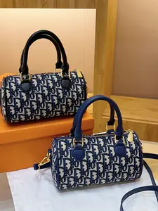 Trendy Embroidered Handbag, Versatile Crossbody & Shoulder Bag, Chic Minimalist Design, Perfect for Daily Use, Urban Shopping, Dates