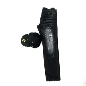 Men's Black Distressed Jeans with Ripped Details and Comfortable Fit for Everyday Wear
