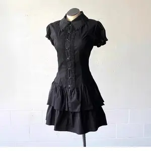 Korean-Style College-Inspired Design Dress Women Summer 2026 New Elegant Petite Lace Patchwork Waist-Cinching Vintage Short Dress