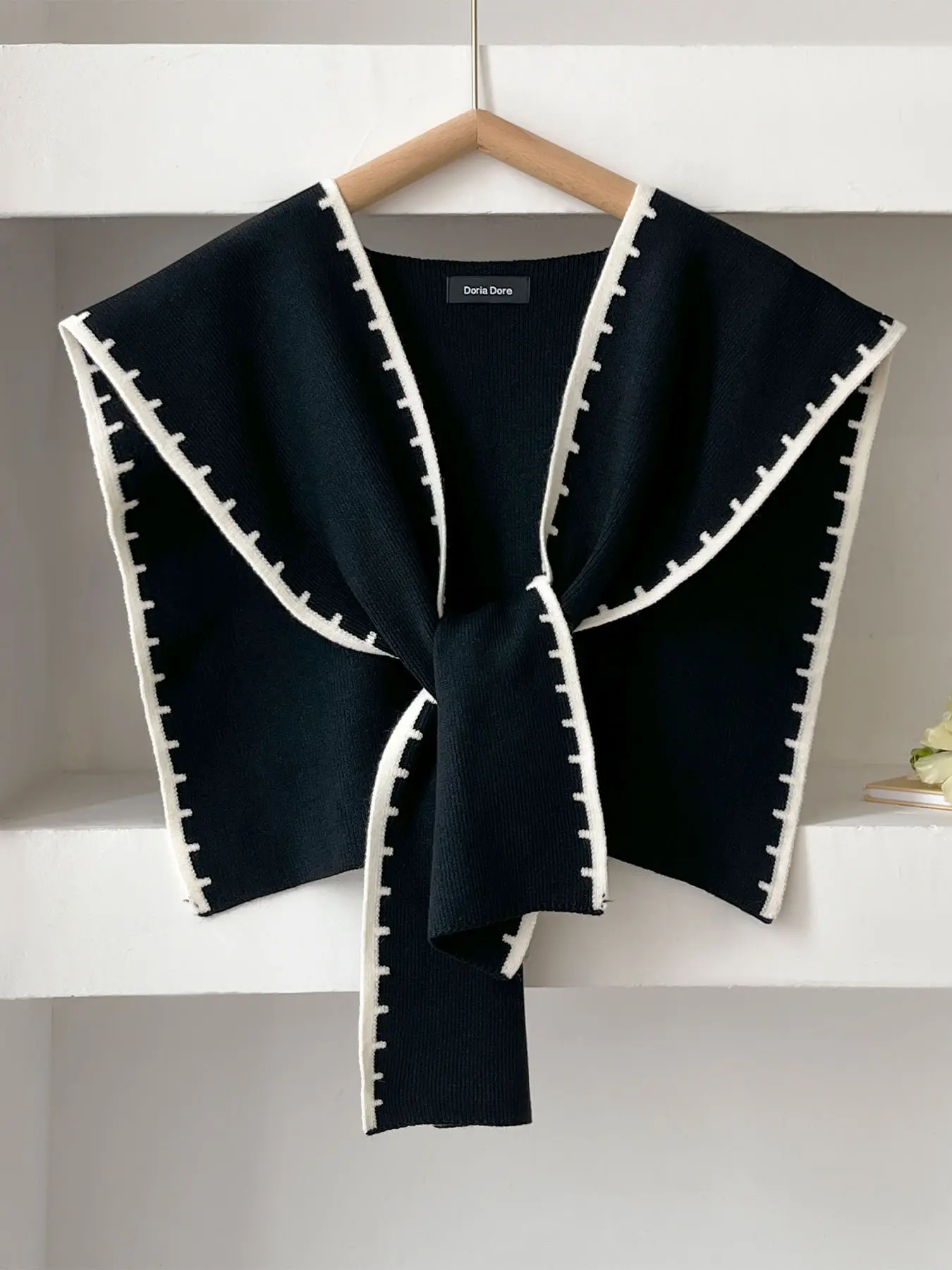 Women's Elegant Sawtooth Print Shawl, Fashionable Knit Scarf for All Seasons, Perfect Birthday Gift for Women & Girls, White