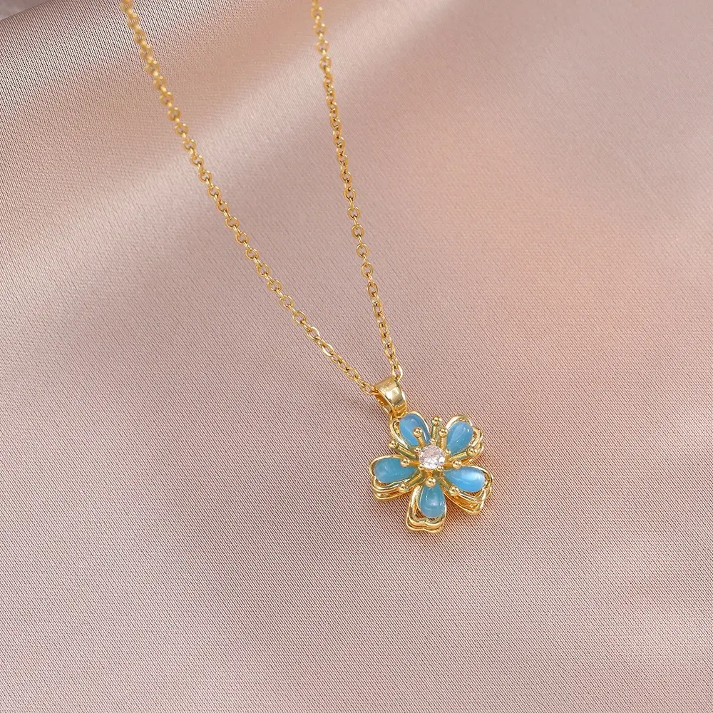 X2327 Golden Flower Necklace