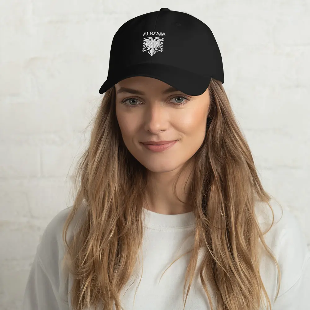 Albanian Babi Mami  hat