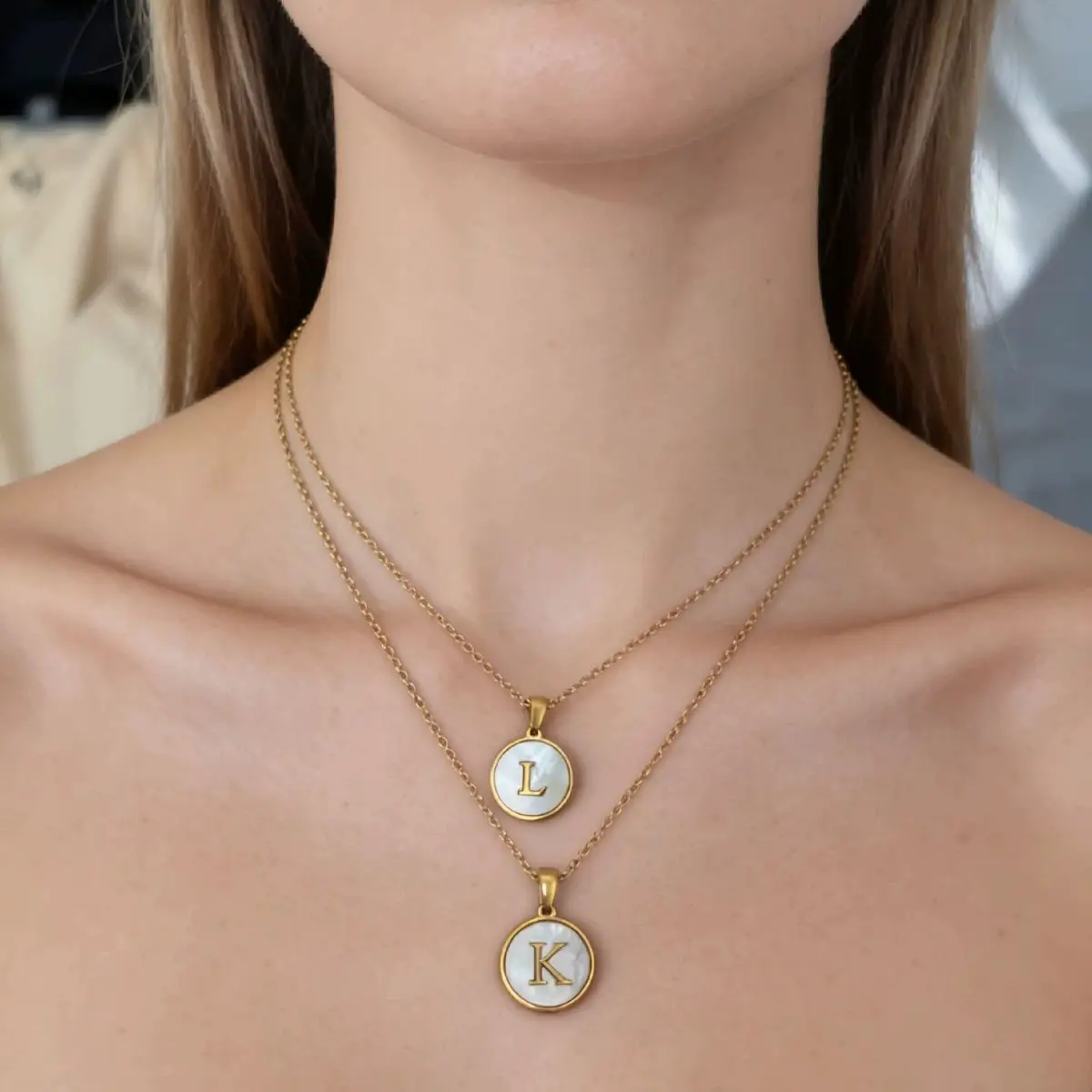 Women's Minimalist Luxury Personalized Gold-Plated Titanium Steel Initial Necklace - Natural Shell Inlay, Nickel-Free, Non-Tarnish, Waterproof, Adjustable Chain, Safe For All Skin, Long-Lasting Gym & Bridal Party Daily Wear Costume Jewelry, Graduations, L