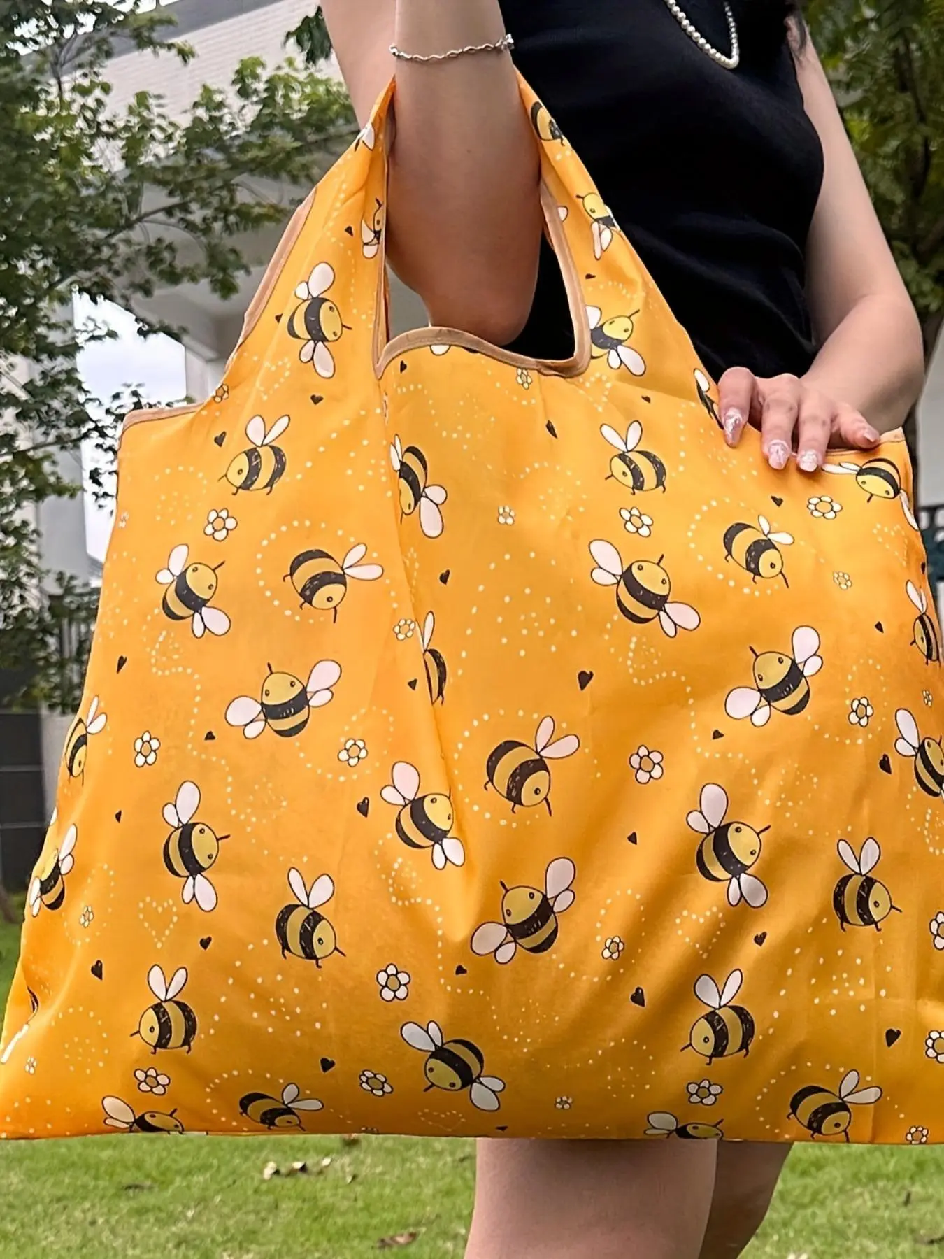 Cute Summer Cartoon Bee Pattern Fashionable Reusable Shopping Bag, Large Capacity Portable Foldable Shoulder Bag for Women Summer Bags