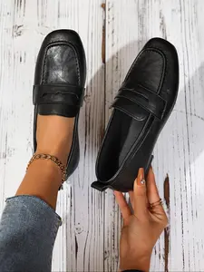 Women's PU Leather Loafers, Flats Shoes Women, Low Profile, Classic Square Toe Design, Casual Style, Perfect for Work & Daily Wear, Suitable for Spring & Fall