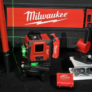 Milwaukee M-WALK 16-Line True Green Self-Leveling Laser Kit with Manual Control, Tripod Mount, Tripod Set, Rechargeable Battery, Charger, Carrying Case, ±4° Leveling for Indoor/Outdoor Construction, Interior Installation