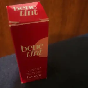 Product Review of Benefit Cosmetics Benetint Liquid Cheek Blush Stain & Lip Tint from 🌟**🌟