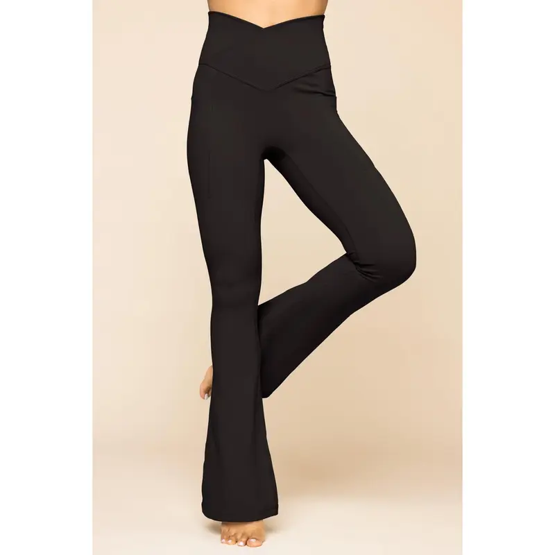 Crisscross Hourglass® Flared Legging with Pockets - Black