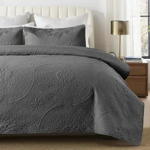 Lightweight Quilted Bedspreads All sizes Bed | 3 Piece Oversized Bedspread | Soft Bedding Set with 2 Matching Pillow Shams | Best For Gift