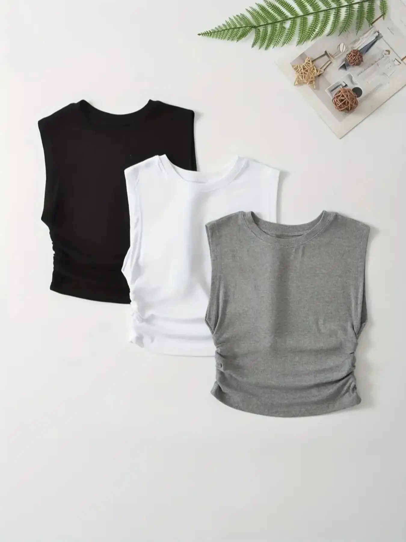 Women's Thin Solid Color Ruched Crop Tank Top, Summer Clothes Women, Classy Elegant Casual Sleeveless Round Neck Design Top for Summer, Tank Tops for