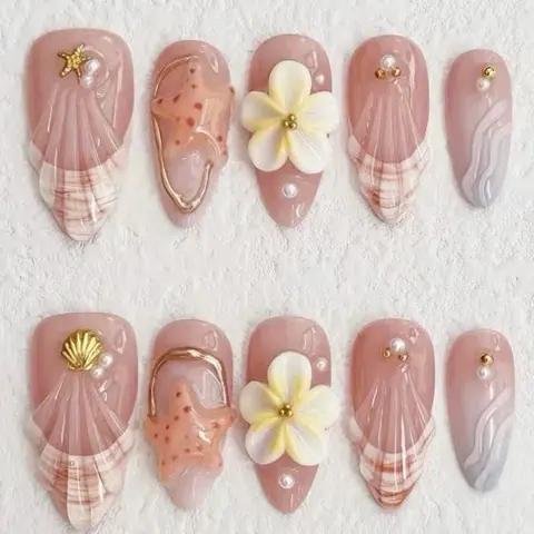 kelly-Customized Nails Picked In Liveroom