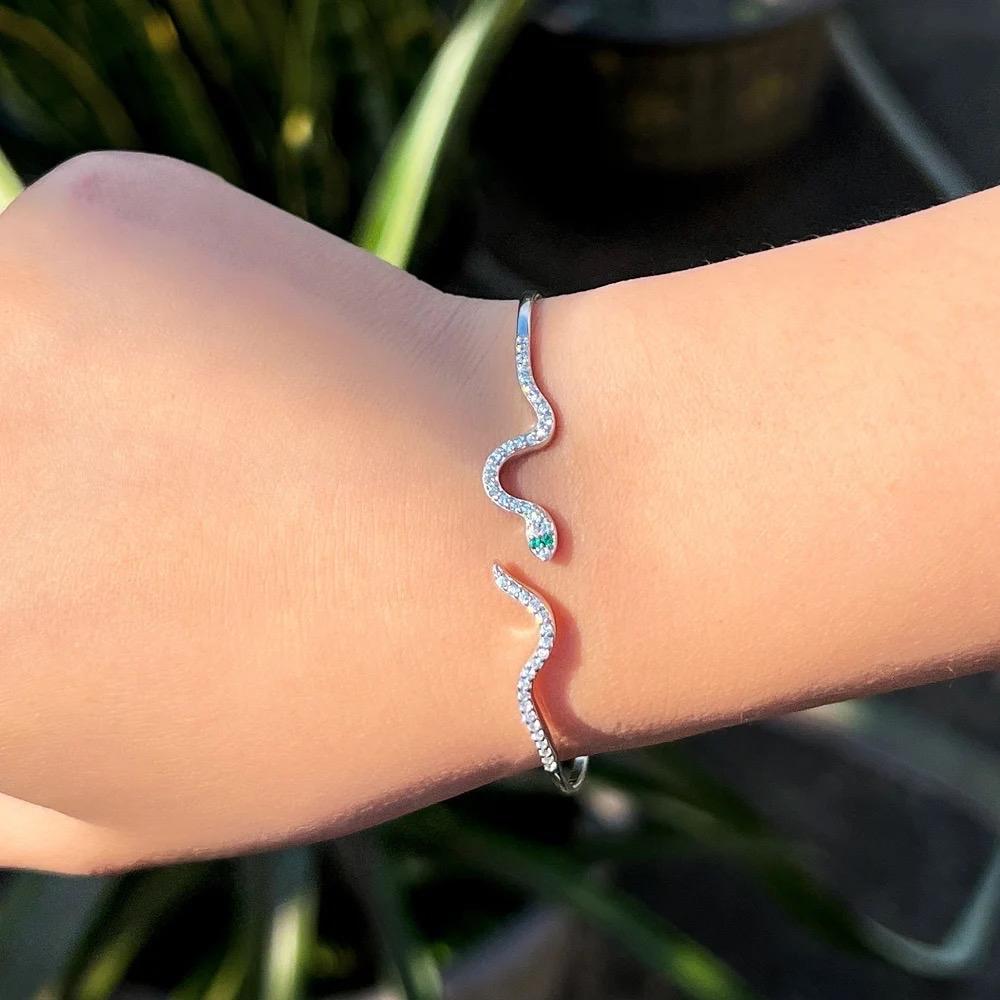 925 Sterling Silver Cubic Zirconia Snake Shape Bangle Bracelet - Elegant Design with Unique Shape and Color