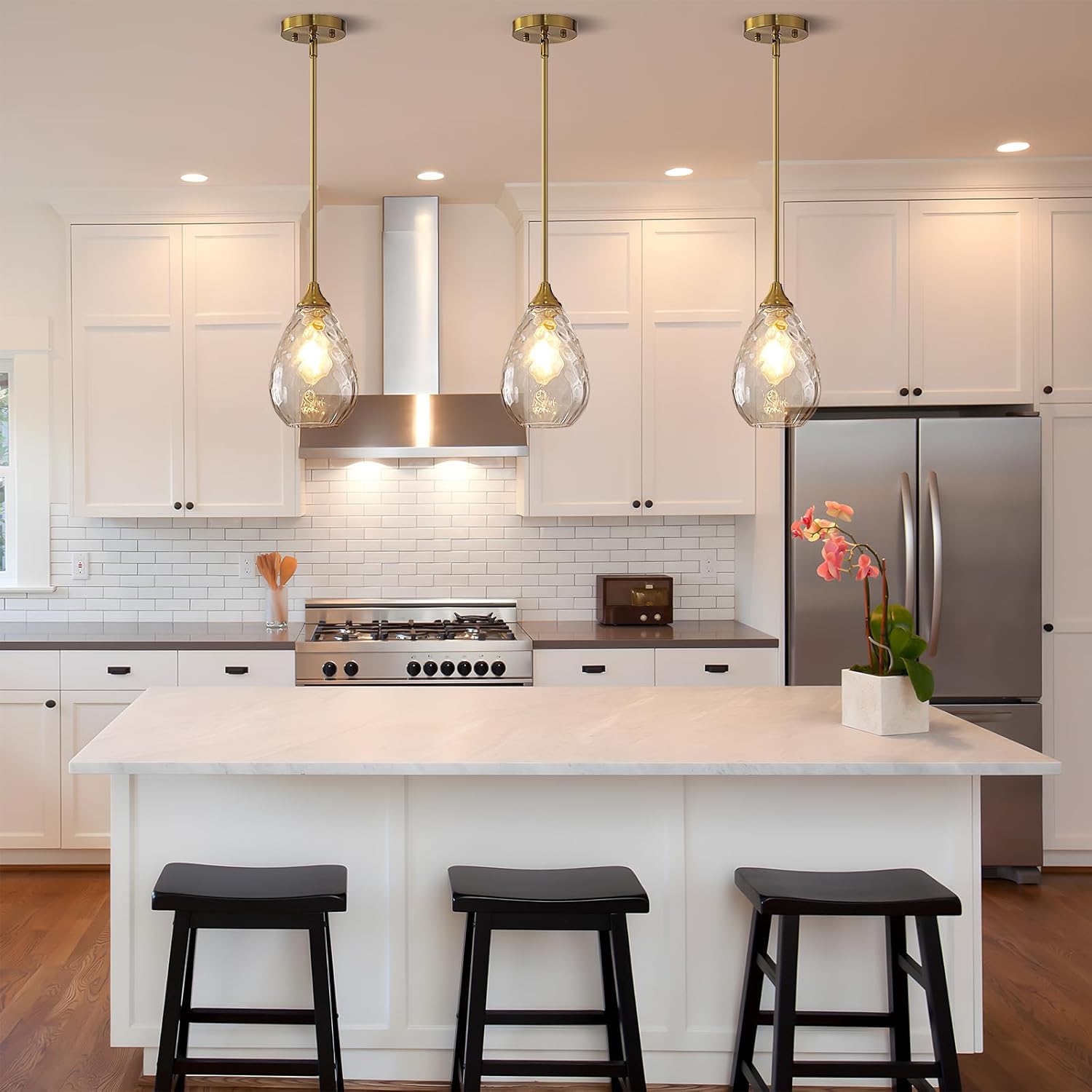 Glass Pendant Lights Kitchen Island, 1-Light Modern Brushed Gold Fixtures with Hammered Glass & Rods Small Hanging Light for Kitchen Sink Dining Room Bathroom