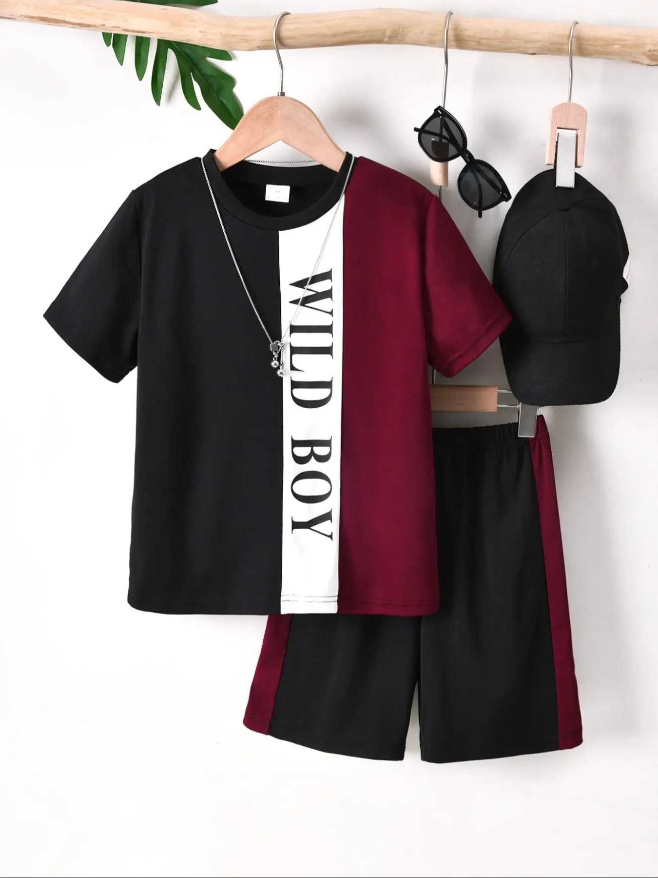 Boy's Letter Print Short Sleeve Tee & Shorts Set without Glasses and Hat, Casual Round Neck T-shirt & Elastic Waist Shorts, Summer Clothes for Kids, H