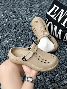 New summer slip-on clogs for men, wearable in two ways, anti-slip, ideal for medical staff working in operating rooms