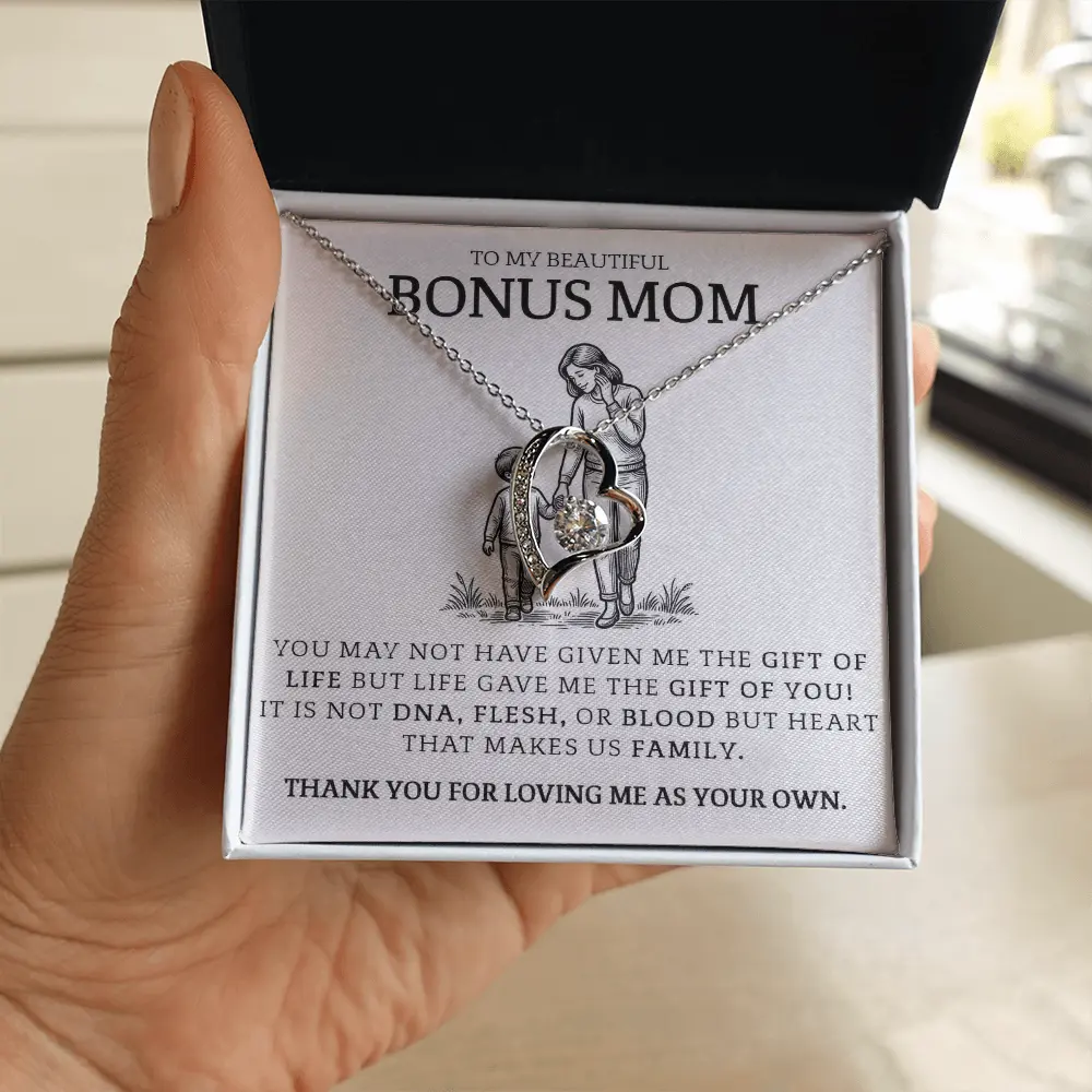 Heart-pendant necklace set for a wonderful "second mother" – A meaningful gift for a stepmother for Mother's Day, birthdays, or Christmas – Jewelry for Mom from her son.