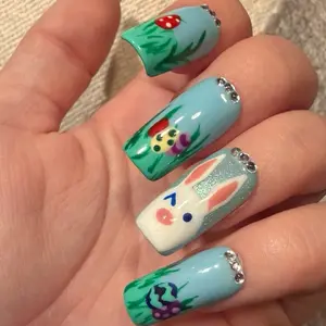 Egg hunt press on nails