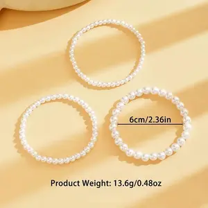 A Set of Three Women'S Anklets, Featuring Layered White Bead Designs Perfect for Summer Beach Vacations, a Easy And Stylish Anklet Collection Made of Plastic Material, Ideal for Casual Seaside Wear
