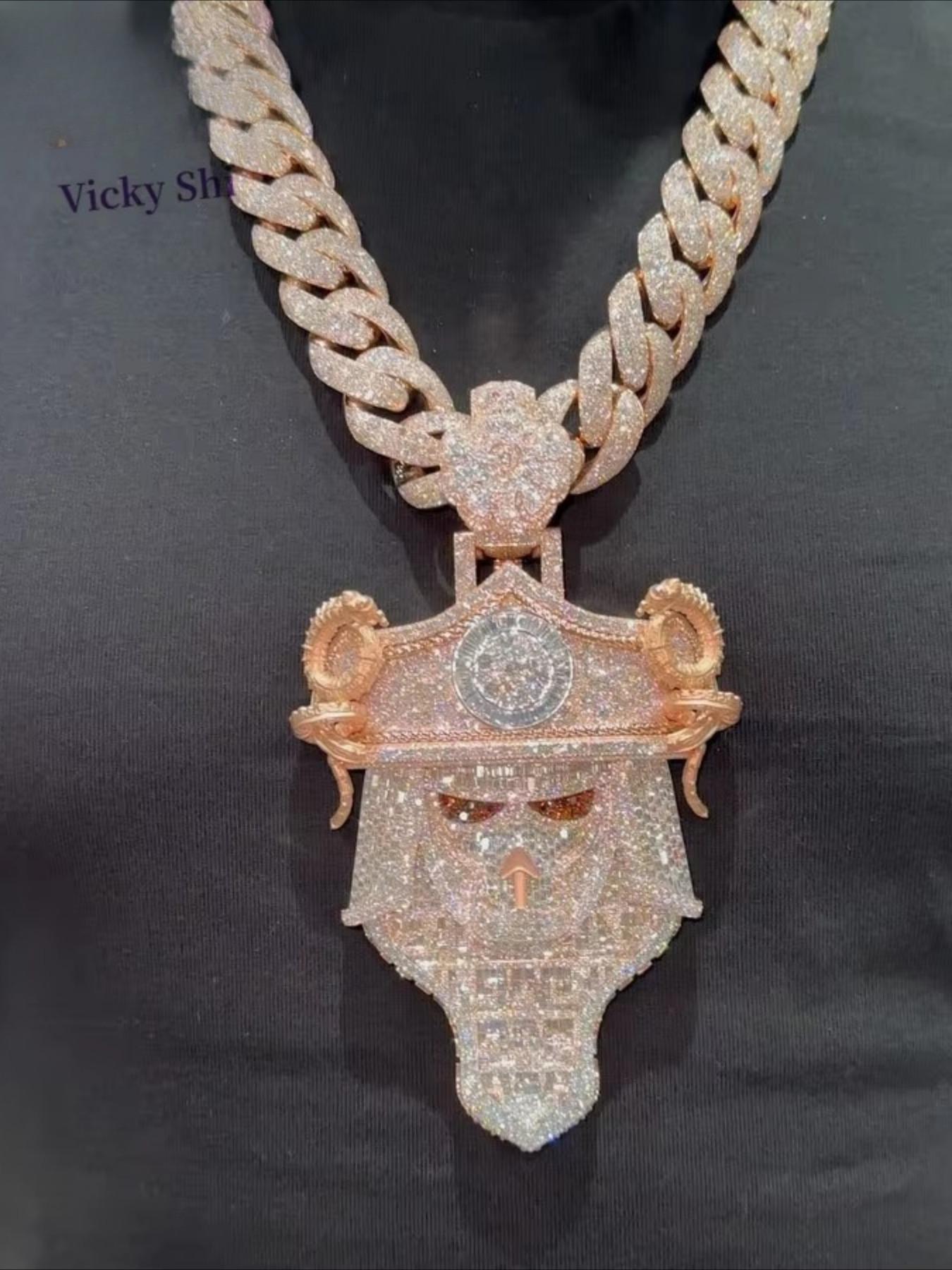 Custom Pendant Samurai Sword Anime Character Pendant - Mixed Long Stick Bread and Round VVS Lab Diamond Hip Hop Pendant Luxury High-End Pendant, Father's Day Valentine's Day Anniversary Gift