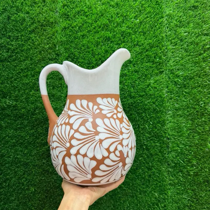 Relieve Jar Terracota Blanco (Set 1 Pieza).