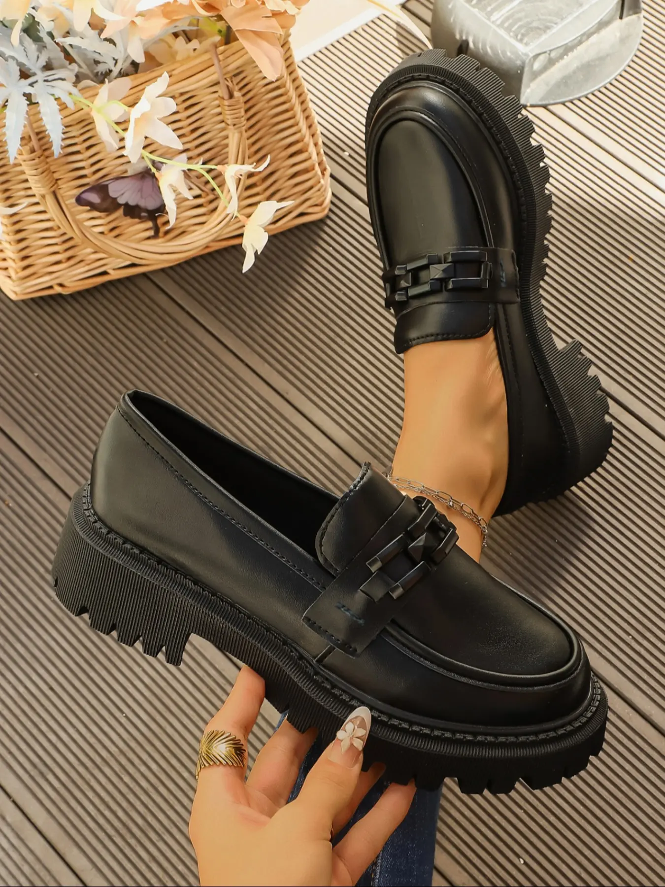 Women's PU Leather Mary Jane Loafers, Casual Spring & Fall Shoes, Chain Design, Thick Rubber Sole, Perfect for Dresses, Flats Shoes Women, Slip On Loafers, Classic Casual Loafers