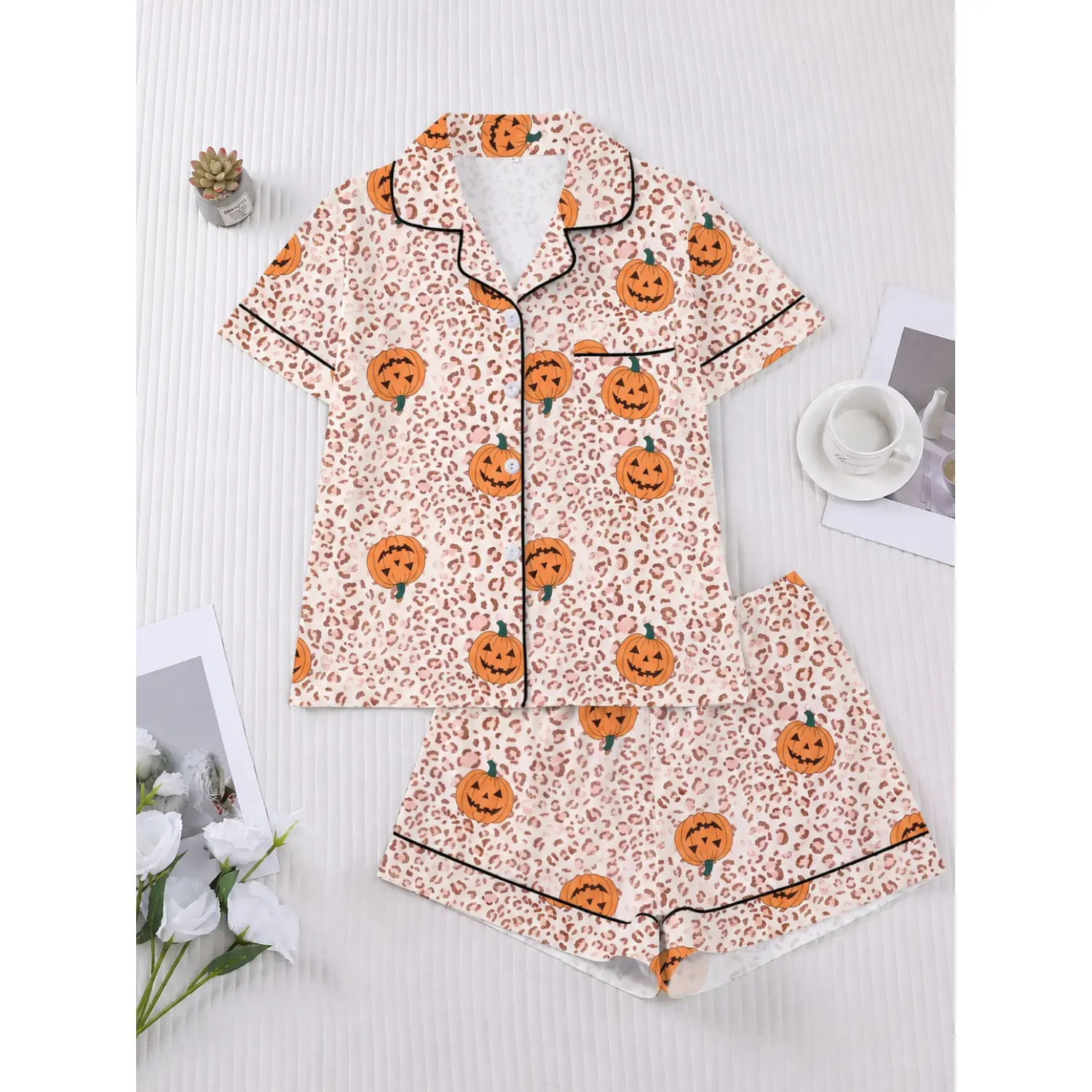 Women's Halloween Pumpkin 2-Piece Pajama Set - Short Sleeve Collared Button-Front Top, Elastic Waist Shorts, Soft Fabric Nightwear, Festive Look Halloween Wear Loungewear