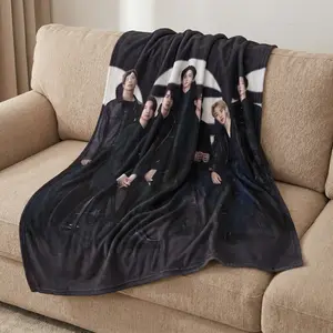 Music Theme Flannel Blanket - 2D Flat Soft, Lightweight, Suitable for Bedrooms, Holiday Decorations, and All Seasons - Ideal for Beds, Sofas, Offices, Camping