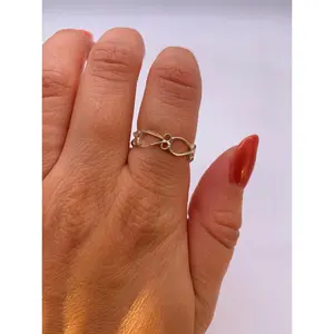 INFINITY LOOP RING ⋄ Size 8