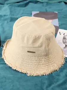 1pc Fashionable Wide Brim Adjustable Small Face Lightweight Sun Hat For Women, Spring/Summer New UV Protection Outdoor Casual Versatile Bucket Hat, Can Also Wear In Autumn/Winter As Boho Panama Hat, Adjustable Stylish Hat